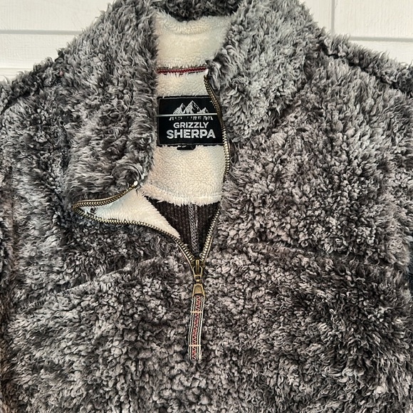 Grizzly Sherpa grey size small women’s - Picture 2 of 3